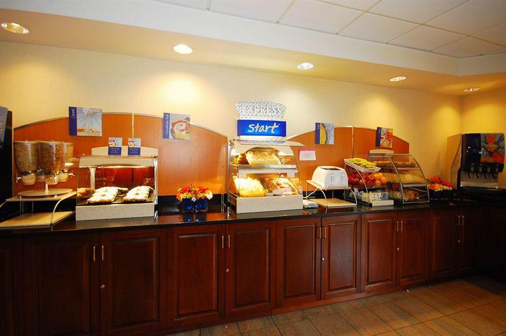 Quality Inn I-74 Batesville Zewnętrze zdjęcie