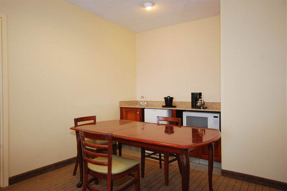 Quality Inn I-74 Batesville Zewnętrze zdjęcie